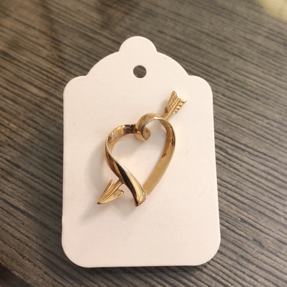 Vintage 1983 AVON Heart & Arrow Pin “Love Struck” - Picture 11 of 11